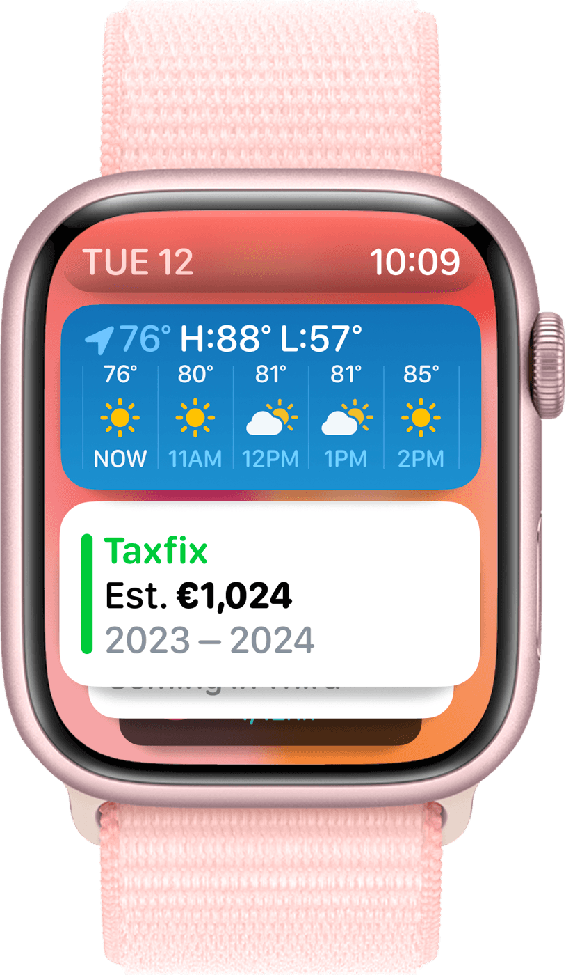 Apple Watch showing the estimated Taxfix refund